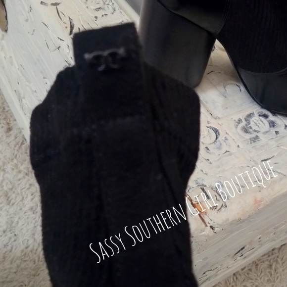 🆕⭐TORY BURCH black patent leather and cord ankle boots - Picture 6 of 16